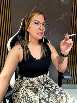 KellyBrooklyn  online show from September 12, 2025, 9:48 pm