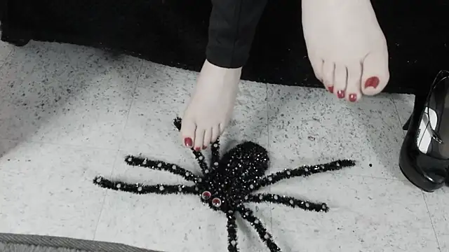 Snapshot of _Jade_16 chatting on October 13, 2025, 12:27 pm Jade 16 online show from October 13, 2025, 12:27 pm