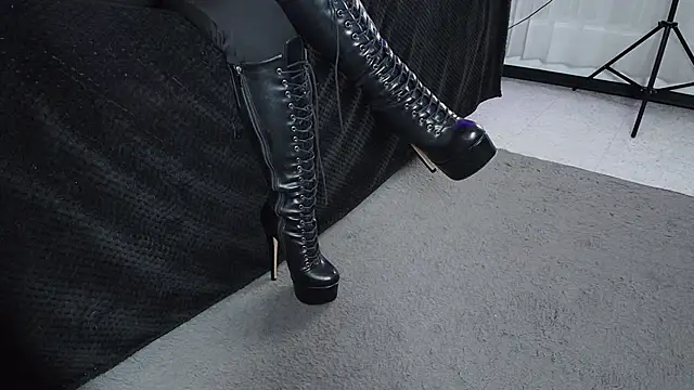 Snapshot of _Jade_16 chatting on February 11, 2026, 11:37 am Jade 16 online show from February 11, 2026, 11:37 am