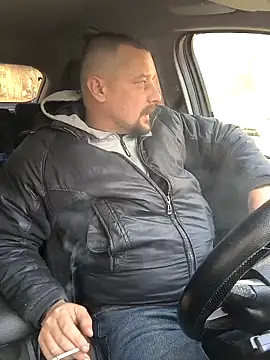 Snapshot of DanielOhCool chatting on February 13, 2025, 11:28 am DanielOhCool online show from February 13, 2025, 11:28 am