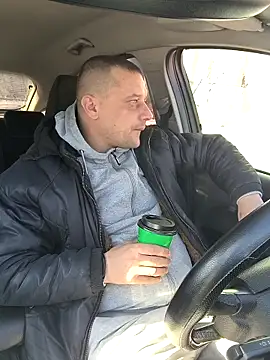 Snapshot of DanielOhCool chatting on February 17, 2025, 11:13 am DanielOhCool online show from February 17, 2025, 11:13 am