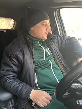 Snapshot of DanielOhCool chatting on February 19, 2025, 10:34 am DanielOhCool online show from February 19, 2025, 10:34 am