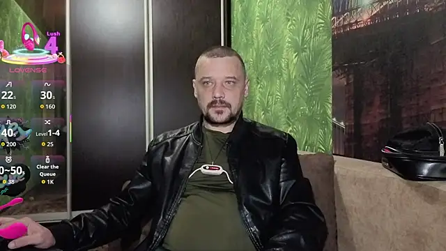 Snapshot of DanielOhCool chatting on September 25, 2025, 7:45 am DanielOhCool online show from September 25, 2025, 7:45 am