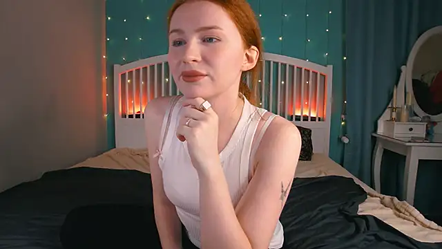 Snapshot of GingerArin chatting on November 26, 2025, 1:01 pm GingerArin online show from November 26, 2025, 1:01 pm