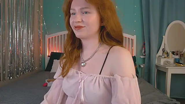 Snapshot of GingerArin chatting on June 17, 2026, 12:07 pm GingerArin online show from June 17, 2026, 12:07 pm