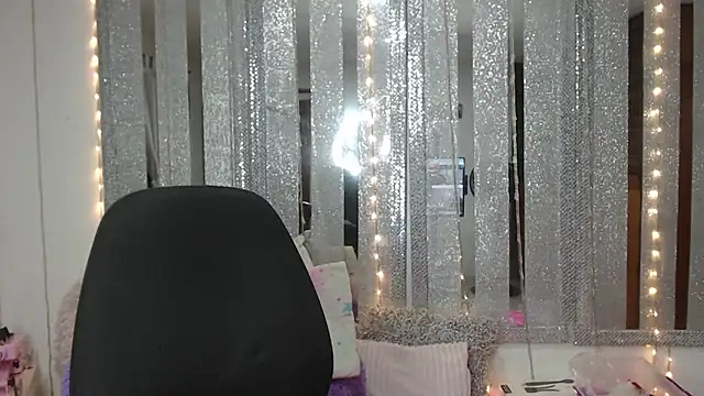 mijal queen online show from December 24, 2024, 1:06 pm