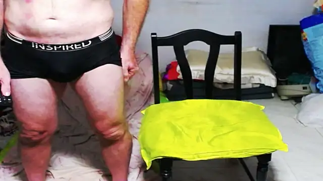 1CuteAndSexy69 online show from February 16, 2025, 2:42 am