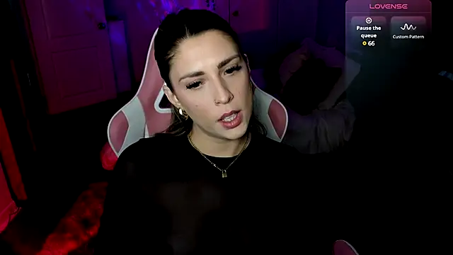 queenxlexy online show from January 7, 2025, 6:24 pm