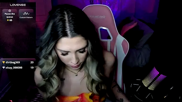 queenxlexy online show from January 14, 2025, 9:41 pm