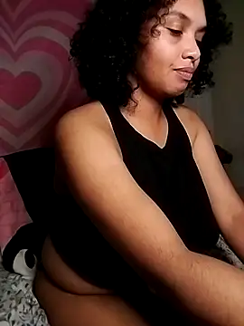 Snapshot of TasteeKitty chatting on November 9, 2025, 6:55 am TasteeKitty online show from November 9, 2025, 6:55 am