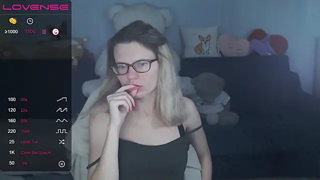 night is dark online show from February 21, 2025, 1:00 am