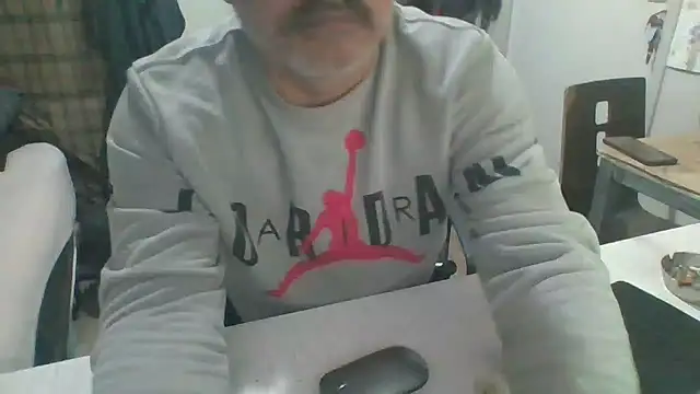 LiONTURK online show from February 19, 2026, 5:42 pm