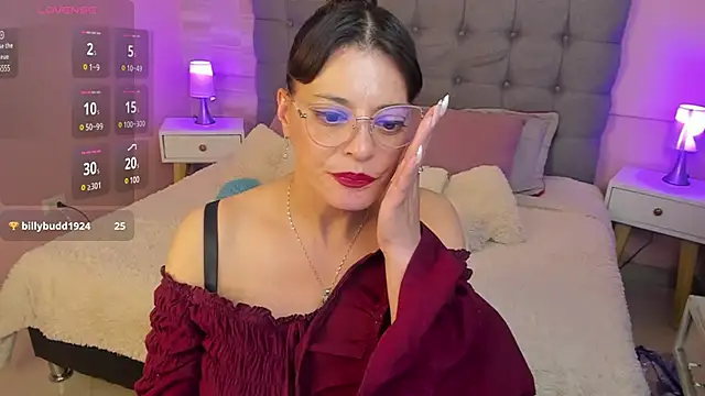  Abril W online show from February 18, 2025, 4:48 am