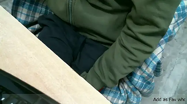 Snapshot of desioldguy chatting on December 30, 2024, 4:20 am desioldguy online show from December 30, 2024, 4:20 am