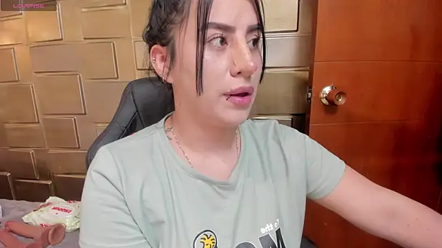 Snapshot of Nara_belen chatting on April 23, 2026, 3:41 am Nara belen online show from April 23, 2026, 3:41 am