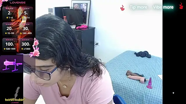 keyklin1 online show from January 6, 2025, 12:46 pm