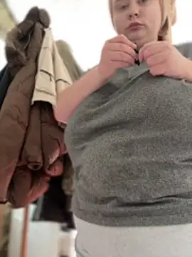 Model9798 online show from March 26, 2026, 8:09 am