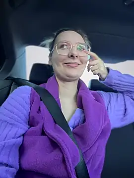 The Snowwhitee online show from March 16, 2025, 9:16 am