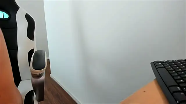 CallMeAngelica online show from January 6, 2026, 12:53 pm