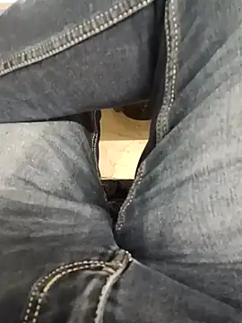 coolrocky346 online show from February 14, 2025, 11:53 am