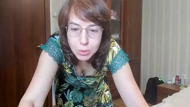 ClassyLiza online show from January 5, 2025, 5:30 pm