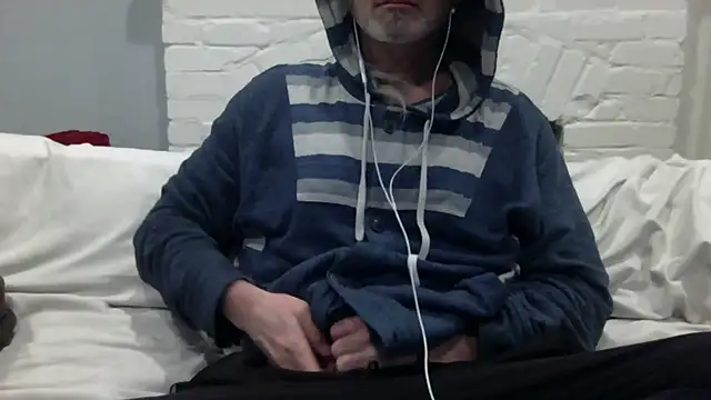 Snapshot of readyforfunxxx chatting on January 7, 2026, 2:19 pm readyforfunxxx online show from January 7, 2026, 2:19 pm