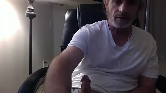 Snapshot of readyforfunxxx chatting on June 7, 2026, 1:59 pm readyforfunxxx online show from June 7, 2026, 1:59 pm