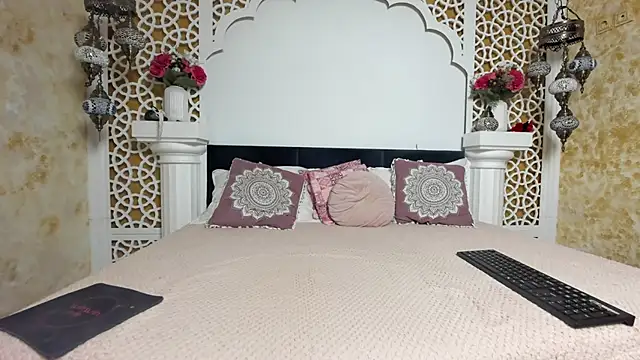 Snapshot of AleshaArabian chatting on January 19, 2026, 5:11 am AleshaArabian online show from January 19, 2026, 5:11 am