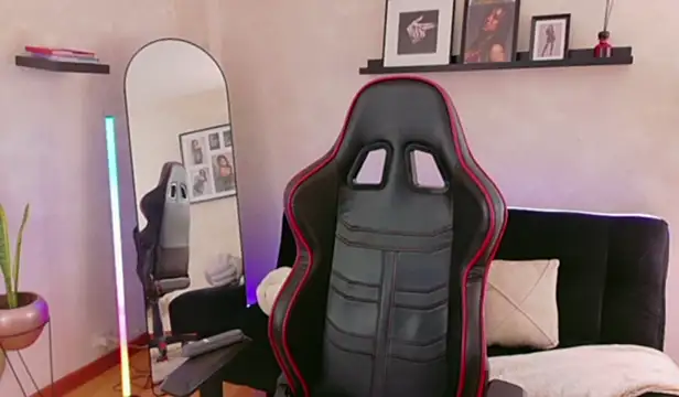 EmmyEvans1 online show from March 30, 2026, 7:37 pm