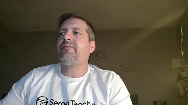 Snapshot of matrikes1 chatting on March 15, 2026, 4:35 pm matrikes1 online show from March 15, 2026, 4:35 pm