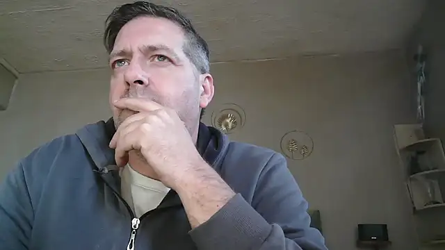Snapshot of matrikes1 chatting on March 24, 2026, 4:12 pm matrikes1 online show from March 24, 2026, 4:12 pm
