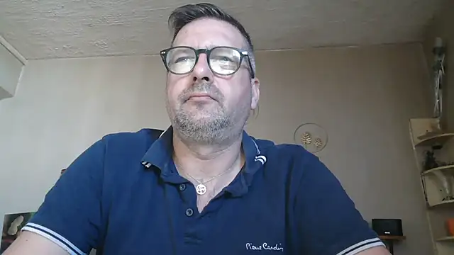 Snapshot of matrikes1 chatting on April 7, 2026, 1:00 pm matrikes1 online show from April 7, 2026, 1:00 pm