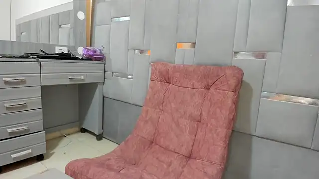 cuteboybigcock- online show from February 10, 2025, 8:21 pm