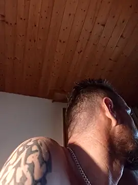 Snapshot of Kw8585kw chatting on September 20, 2025, 3:51 am Kw8585kw online show from September 20, 2025, 3:51 am