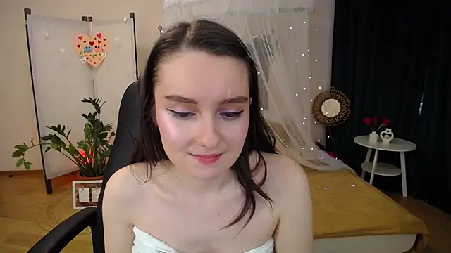 CloudGrace online show from March 3, 2025, 6:26 am