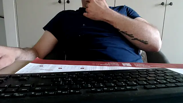 Snapshot of mrbigballs chatting on June 14, 2026, 7:27 pm mrbigballs online show from June 14, 2026, 7:27 pm
