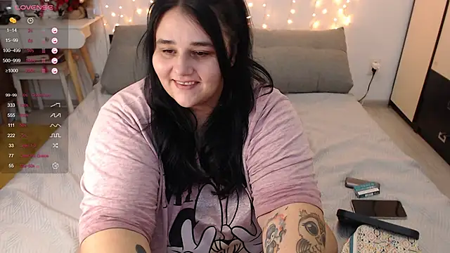 naughtykiss online show from December 3, 2024, 6:26 am