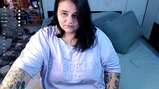 naughtykiss online show from November 2, 2025, 6:16 am