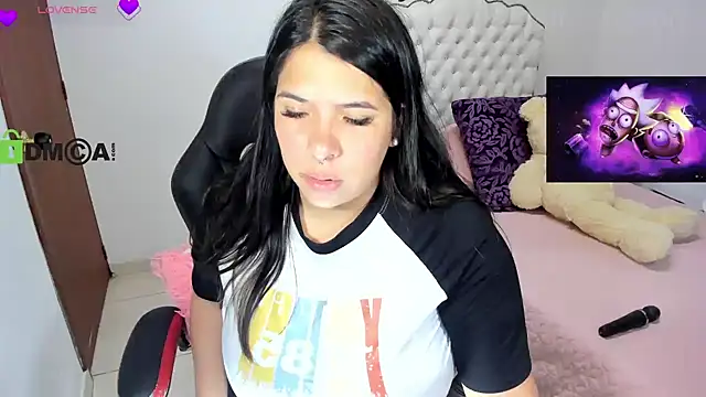 Karlathompson online show from January 30, 2025, 10:19 pm