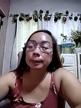 asianwet4u online show from December 14, 2025, 5:35 am