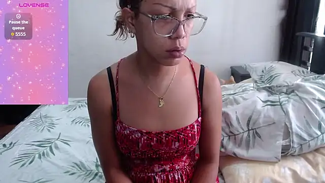 Snapshot of sensual_nataliee chatting on April 16, 2026, 2:40 pm sensual nataliee online show from April 16, 2026, 2:40 pm