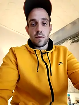 Snapshot of Codymc89 chatting on November 29, 2025, 8:06 am Codymc89 online show from November 29, 2025, 8:06 am