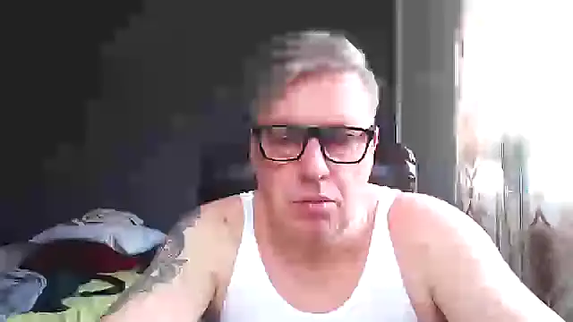 Snapshot of RobertStripX chatting on February 2, 2025, 9:51 am RobertStripX online show from February 2, 2025, 9:51 am