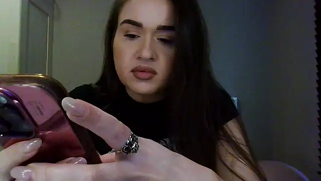 Snapshot of avajade chatting on October 27, 2025, 11:36 am avajade online show from October 27, 2025, 11:36 am