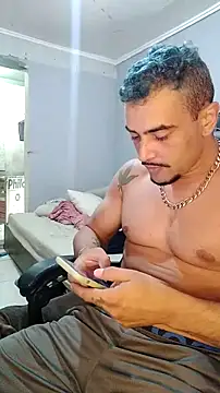 Snapshot of Fadinha-e-Raro chatting on February 14, 2025, 6:29 pm Fadinha-e-Raro online show from February 14, 2025, 6:29 pm