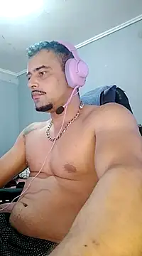 Snapshot of Fadinha-e-Raro chatting on February 19, 2025, 11:04 pm Fadinha-e-Raro online show from February 19, 2025, 11:04 pm