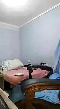 Snapshot of Fadinha-e-Raro chatting on February 20, 2025, 2:40 am Fadinha-e-Raro online show from February 20, 2025, 2:40 am