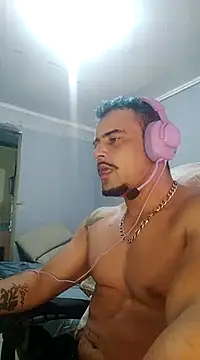 Snapshot of Fadinha-e-Raro chatting on February 24, 2025, 4:36 pm Fadinha-e-Raro online show from February 24, 2025, 4:36 pm