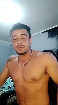 Snapshot of Fadinha-e-Raro chatting on March 1, 2025, 11:04 pm Fadinha-e-Raro online show from March 1, 2025, 11:04 pm