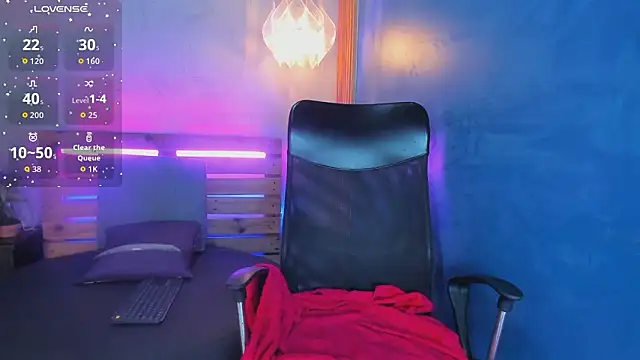 niky doll  online show from February 11, 2026, 2:11 pm